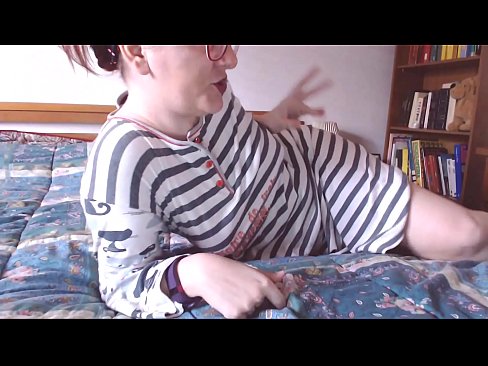 ❤️ Cymerwch y ceiliog mawr du hwn yn eich ceg caethwas bach ❤ Fideo rhefrol wrthon ni ❌